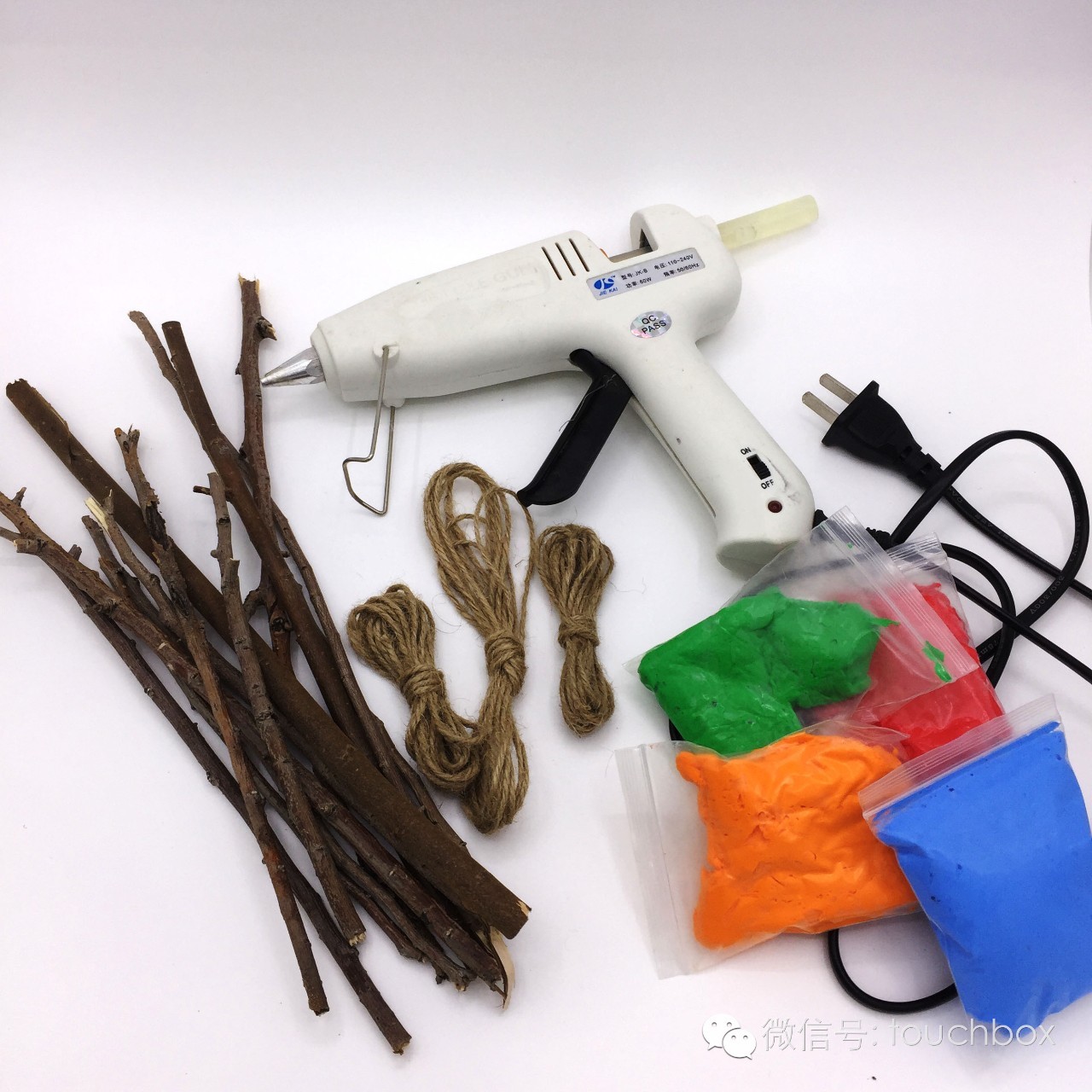 中秋兔子灯笼手工制作方法,可爱兔儿爷灯笼制作