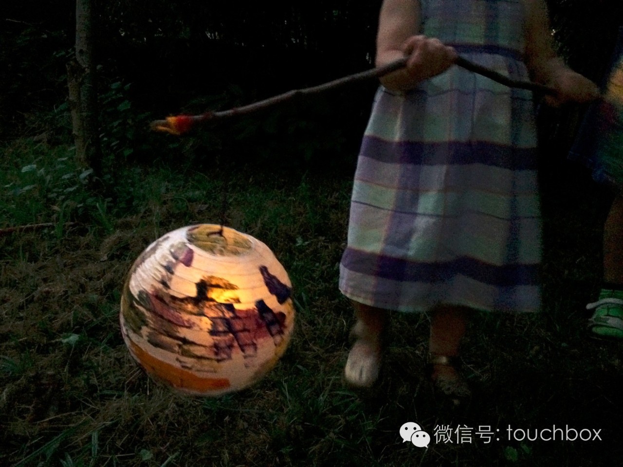 中秋兔子灯笼手工制作方法,可爱兔儿爷灯笼制作