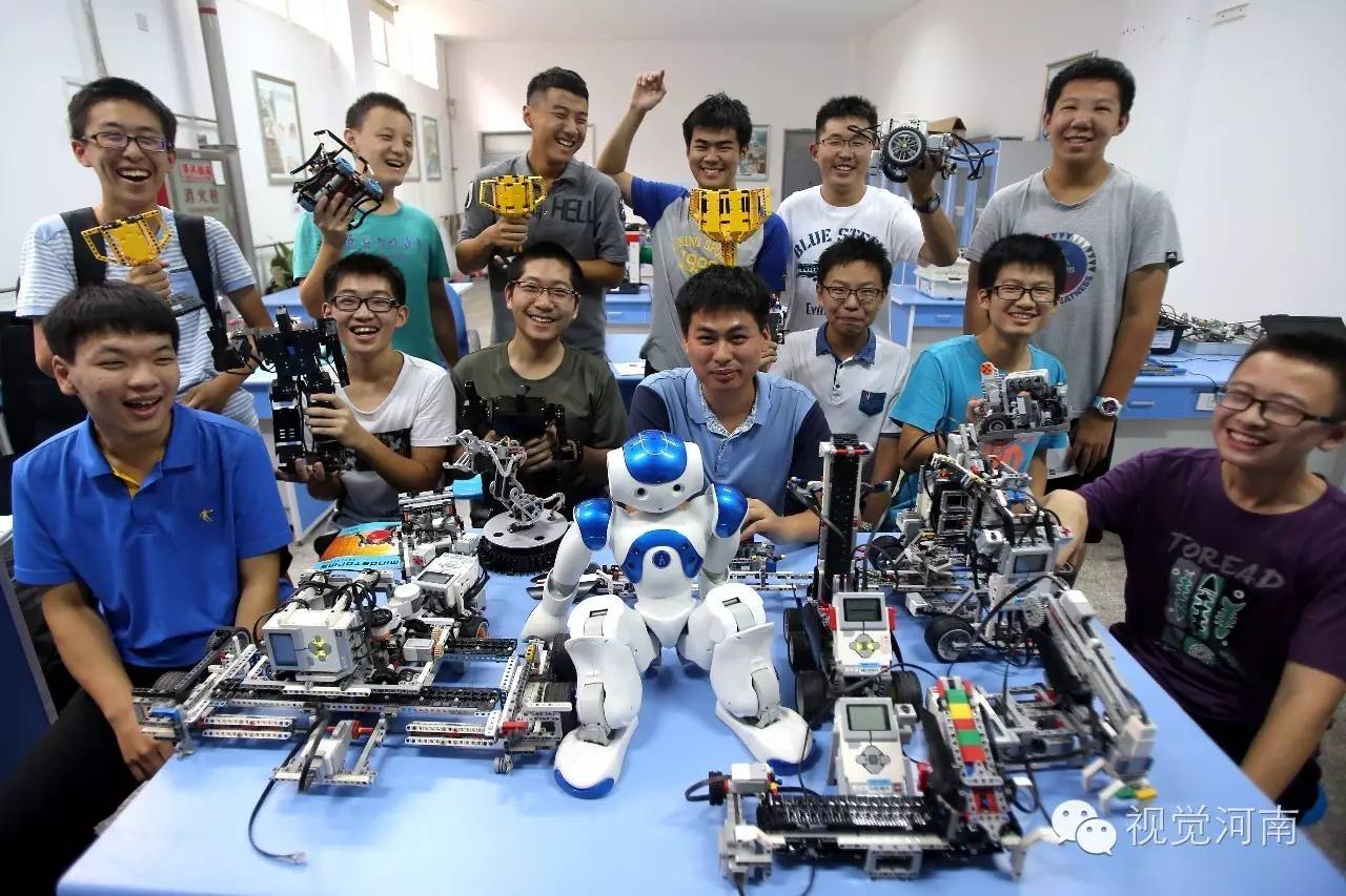 玩转机器人的杜老师