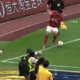 中国足球的东邪西毒,功夫足球折射国内足球真实