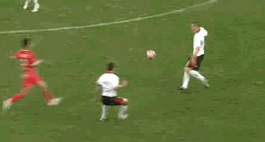 中国足球的东邪西毒,功夫足球折射国内足球真实