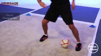 足球新手必练的6种基本功训练,足球基础训练每天需要练多久