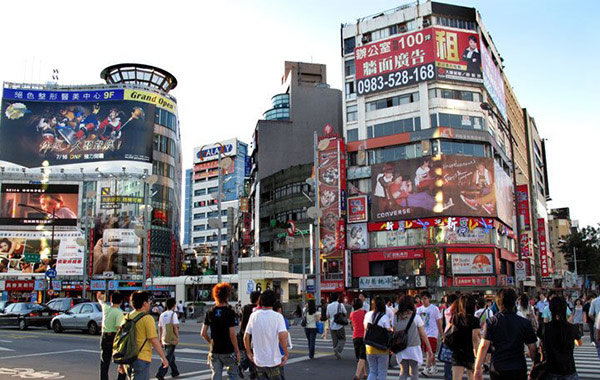 人气爆棚国际购物中心,年轻人必去的购物中心