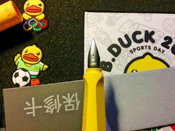 lamysafari钢笔,lamy钢笔小黄人限量款