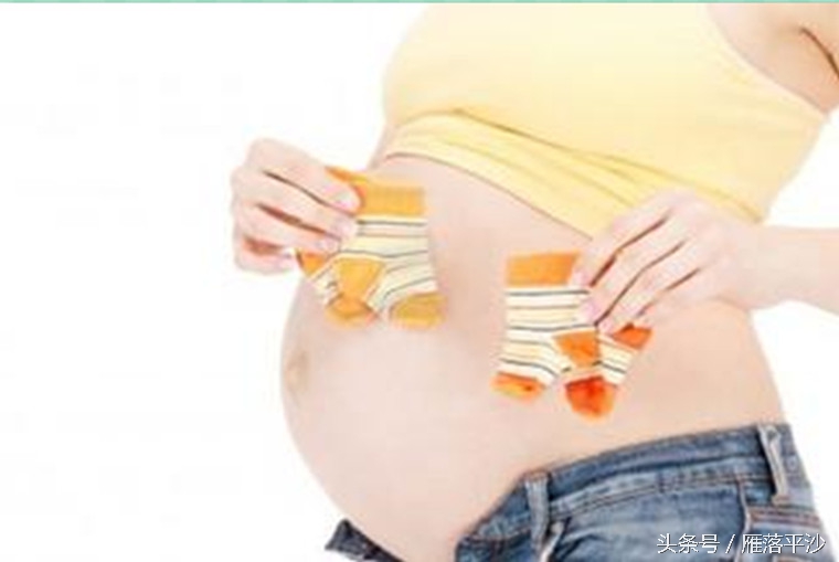 十年生儿育女,十年怀胎生下女儿