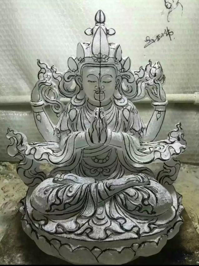 东海水晶哪个品种最好,白水晶和紫水晶哪个贵一些