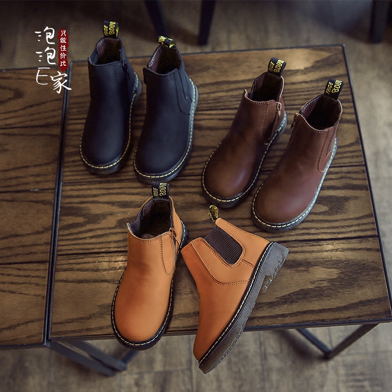 宝宝现在出门穿什么鞋,休闲潮鞋儿童穿什么好一点