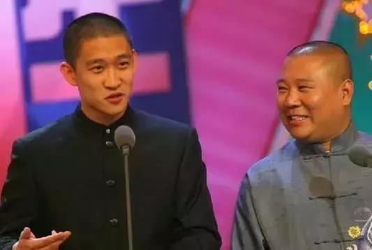 郭德纲谈与曹云金做节目,曹云金郭德纲最后同台相声视频