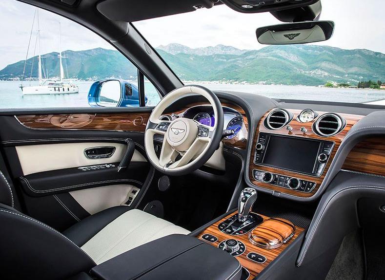 众泰suv哪款车像保时捷,保时捷macan和众泰sr9怎么区别