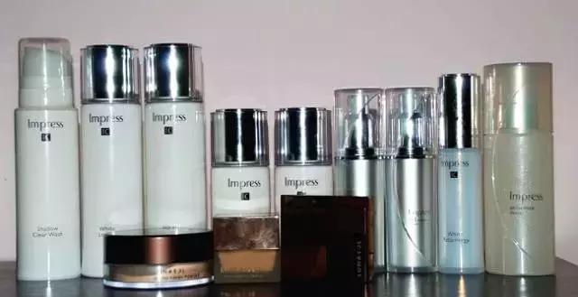 noreva美白精华和topix美白精华,卡尼尔美白精华和欧诗漫美白精华