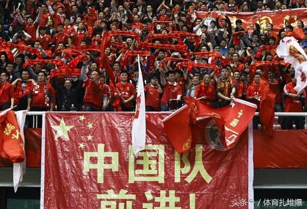 日本与韩国谁的足球实力更胜一筹,中韩足球12强精彩回放