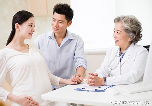 孕中期怎么分清漏尿跟破羊水,怎么分清漏尿还是羊水