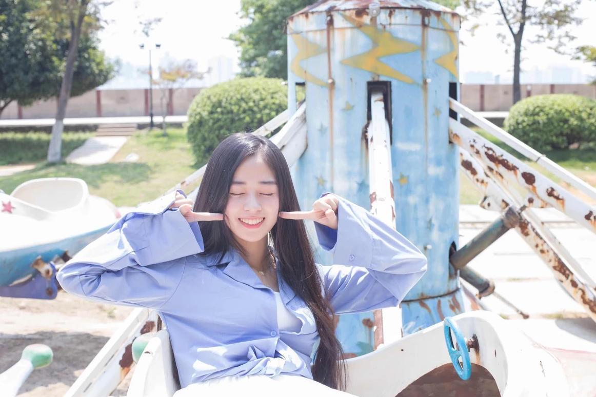 女孩子忽冷忽热怎么表白,女生对你不冷不热适合表白么