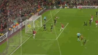 伊布头球破门连续6轮进球,伊布曼联五大进球