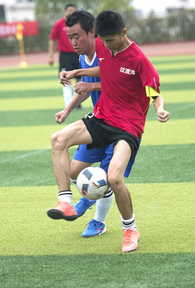 保康县第六届运动会800米,保康体育场足球比赛