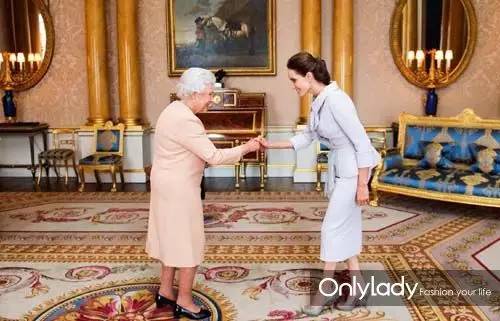 安吉丽娜朱莉离婚了吗,布拉德皮特安吉丽娜朱莉离婚原因