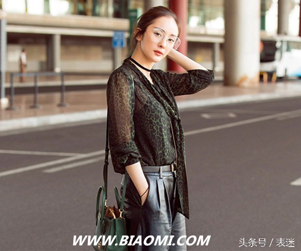 穿衣搭配怎么让自己看起来成熟点,穿衣搭配口诀上宽松下紧