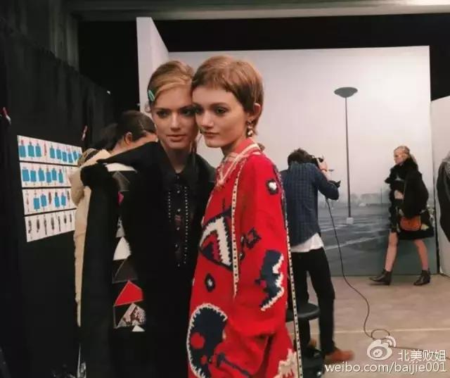 coach新款限定包又变热卖款,coach黑色火爆款