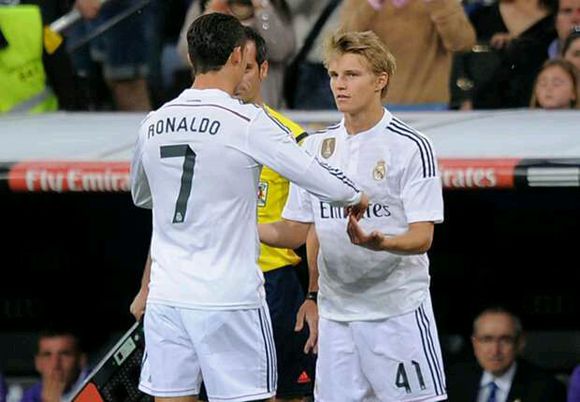 足球十大妖星身价排名,足坛妖星