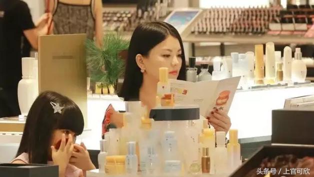 明星们真的在用自己代言的手机吗,明星代言的产品但是自己从不买