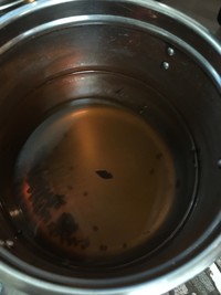 做咸蛋怎么做法最好吃不会裂壳,怎么泡咸蛋才能做出没有油的咸蛋