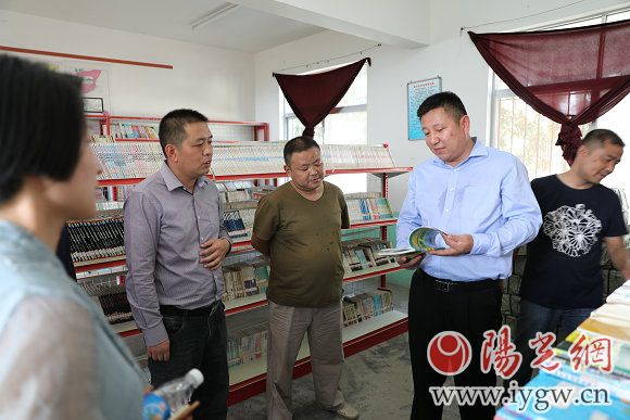 安康两所学校收到30万元爱心物资