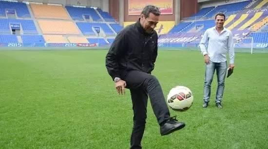 邓加巴西队长,邓加执教巴西队遗留问题