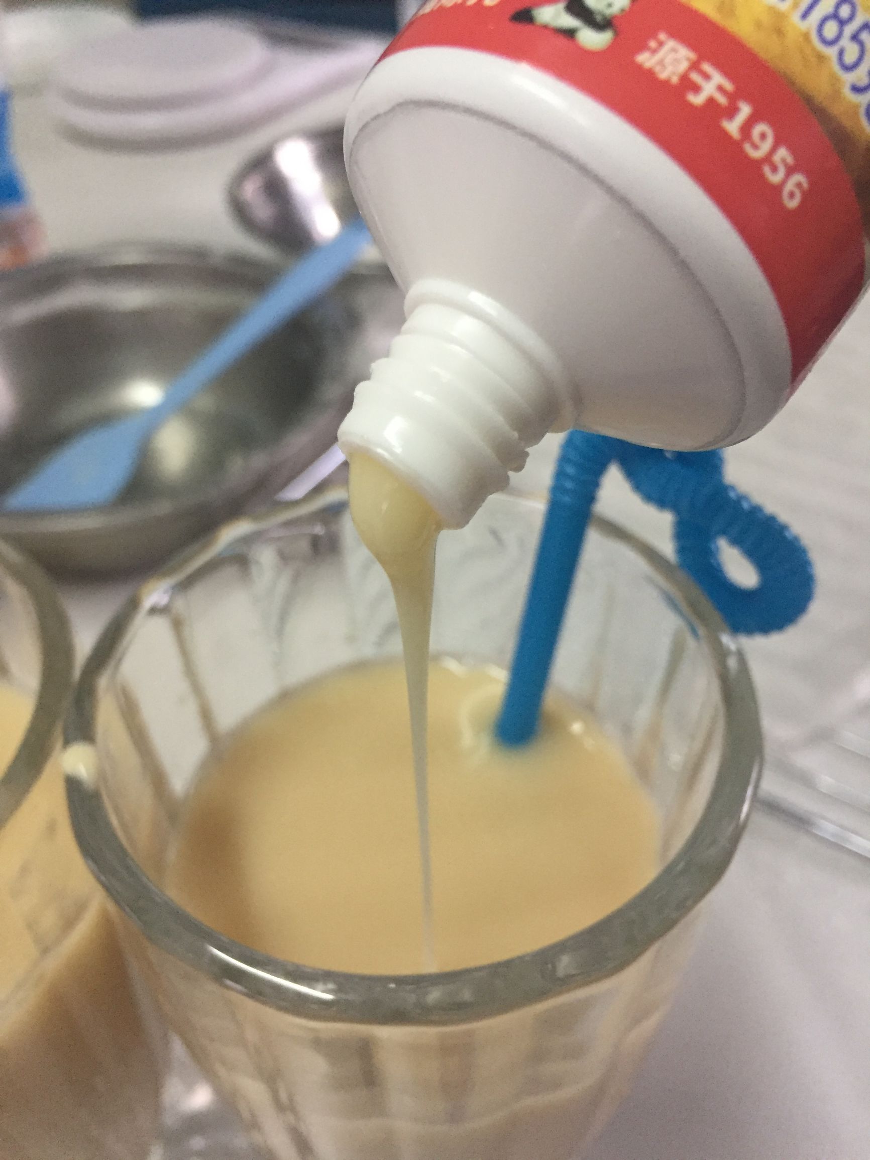 鲜果奶盖茶制作,奶盖茶创意饮品