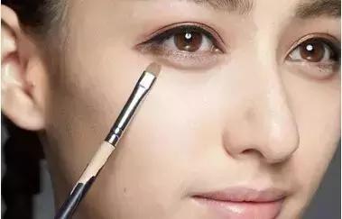 卧蚕的正确画法和步骤,卧蚕的正确画法