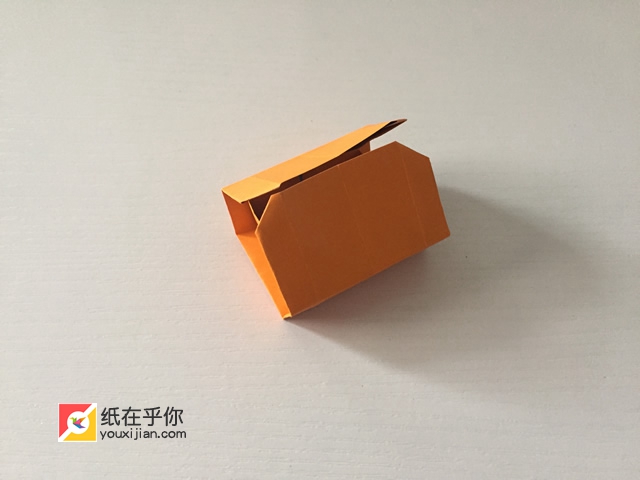 纸在乎你手工折纸：礼品盒折纸视频图解教程