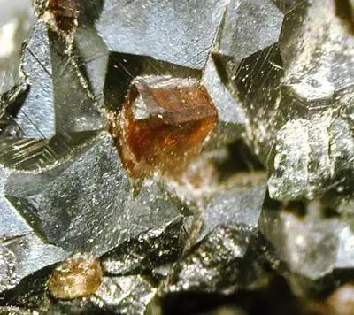 世界112种宝石矿物,盘点那些奇怪宝石矿物