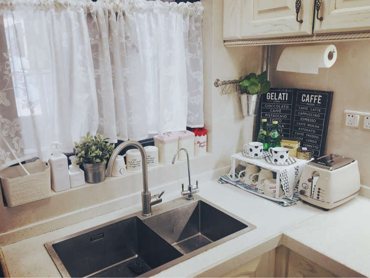 厨房窗户用什么窗帘,厨房窗户做什么窗帘