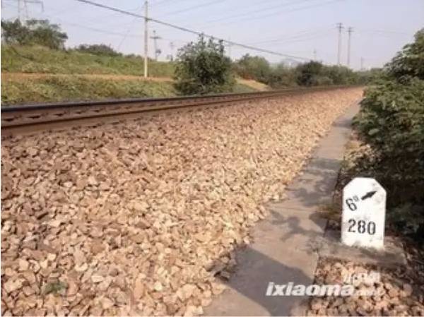 南铁标识中的蓝色代表什么,南铁特殊标志