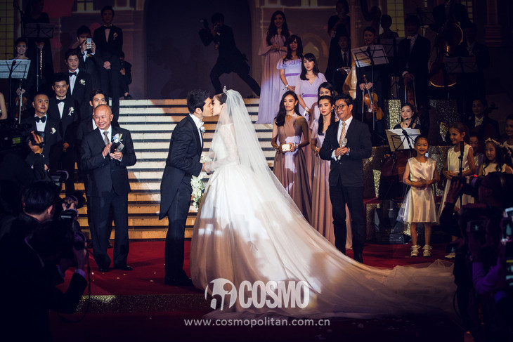 缁撳鏈夋病鏈夊繀瑕佺┛璐电殑濠氱罕,缁撲釜濠氭湁蹇呰绌胯繖涔堣吹鐨勫绾卞悧