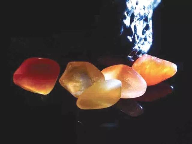 宝石光是什么样的,宝石光与水晶外观的区别