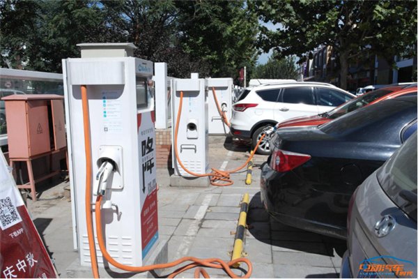 比亚迪汉ev标准续航豪华版试驾,比亚迪秦续航500公里试驾体验