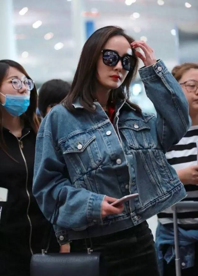 比较潮流好看的牛仔外套,牛仔外套时髦