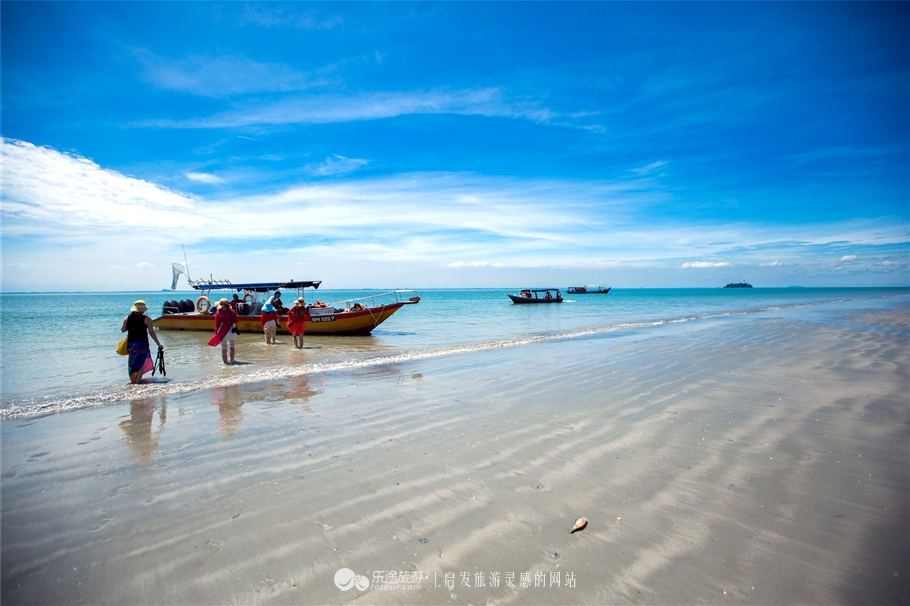 你所不知道的沙滩秘境—“天空之镜”