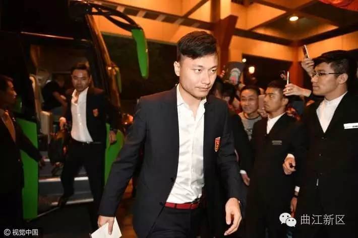 国足凯旋而归机场,国足圣朱雀2021