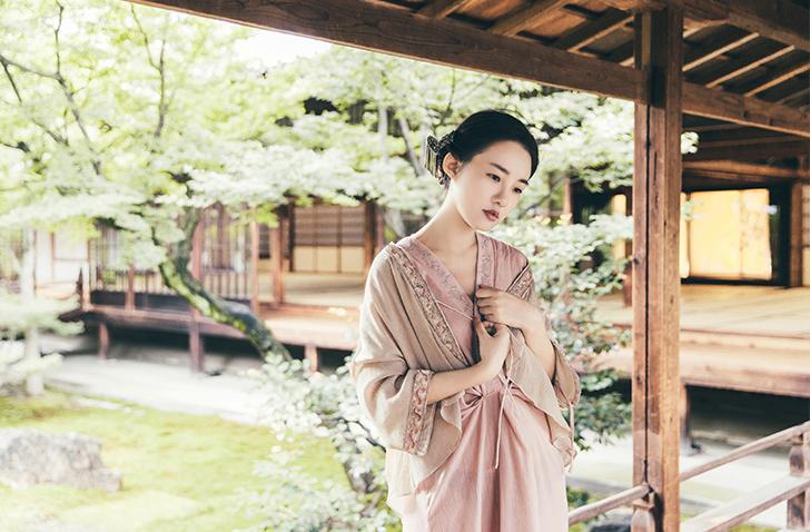 女生国庆节出游穿搭推荐,十一国庆节出游穿搭推荐