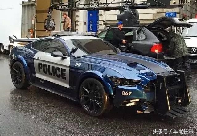 变形金刚5超帅的大黄蜂,变形金刚5里面的黑色越野车