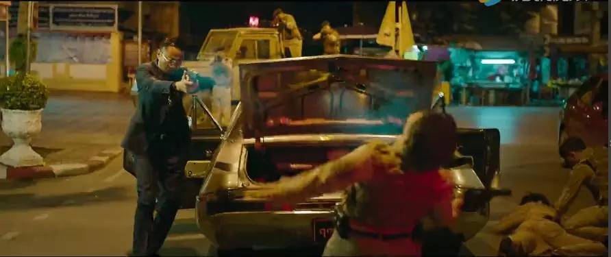 国庆节去看这部荷尔蒙爆棚的电影之前，一定要记得提前上厕所啊！