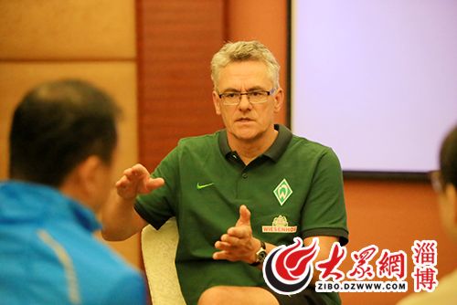 温顿先生被采访原来的视频,温顿鲁弗尔足球