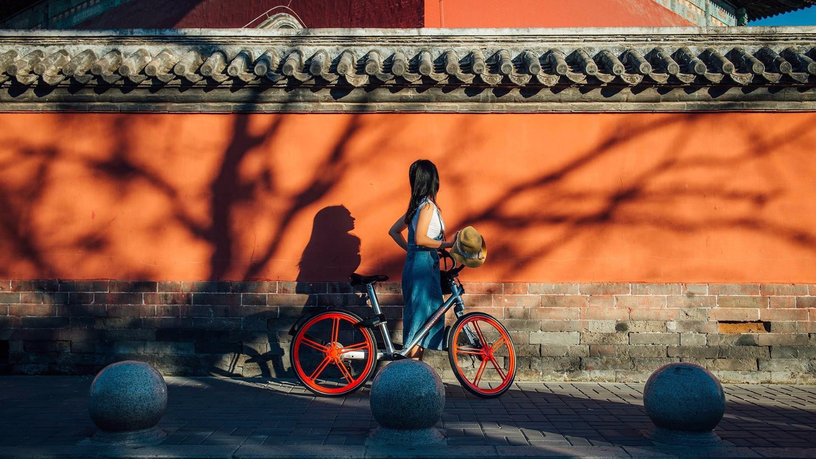 摩拜单车开启无门槛免押金服务,骑摩拜单车怎么退押金