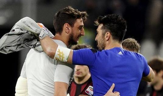 卡西利亚斯获得世界最佳门将,历史最佳门将卡西利亚斯