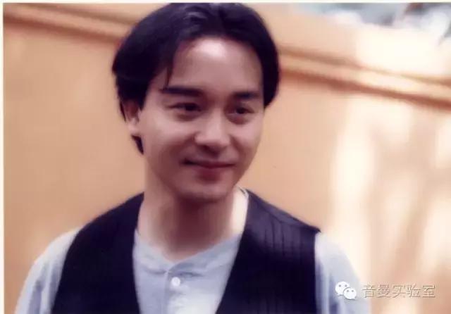 粤语怀旧经典老歌10000首音频,十大经典伤感粤语歌曲