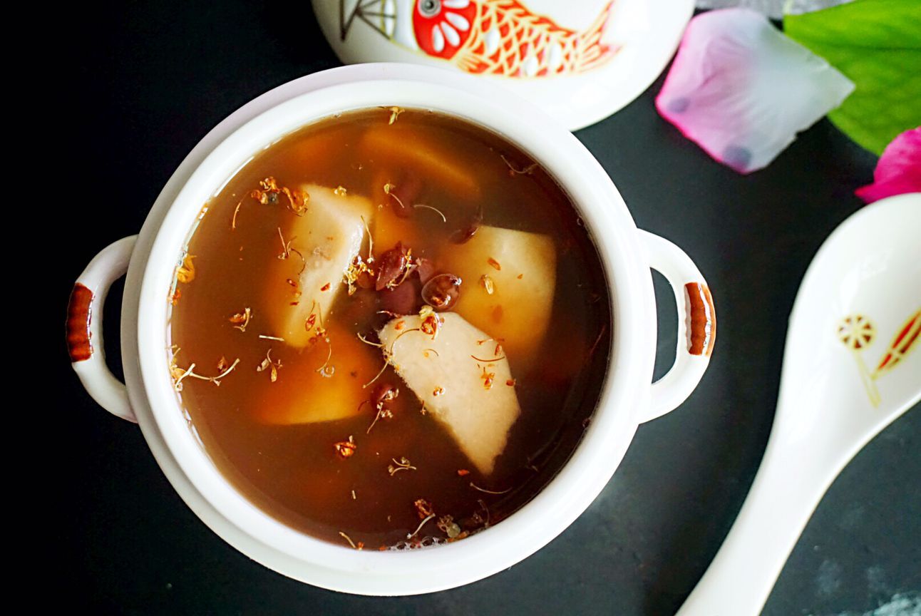 预防冻手冻脚，没有妙招，却需要常喝红豆芋头桂花粥，日久见效果