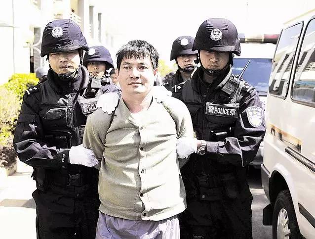 国庆节去看这部荷尔蒙爆棚的电影之前，一定要记得提前上厕所啊！