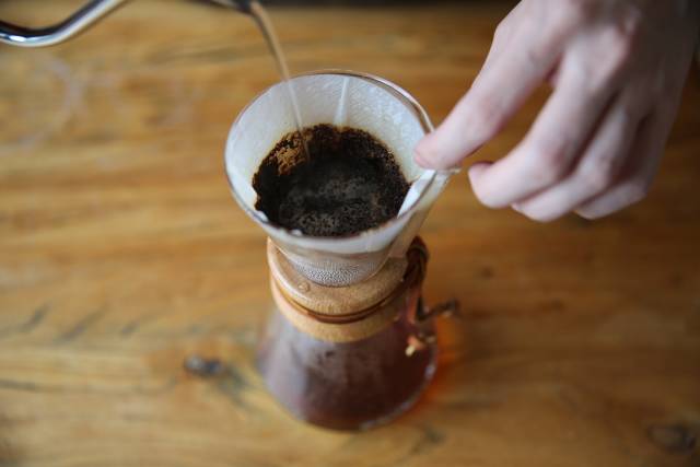 如何萃取一杯好喝的手冲咖啡,咖啡最佳配方大全