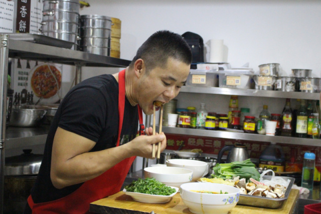 西安典秦厨师培训,陕西小吃卤菜培训